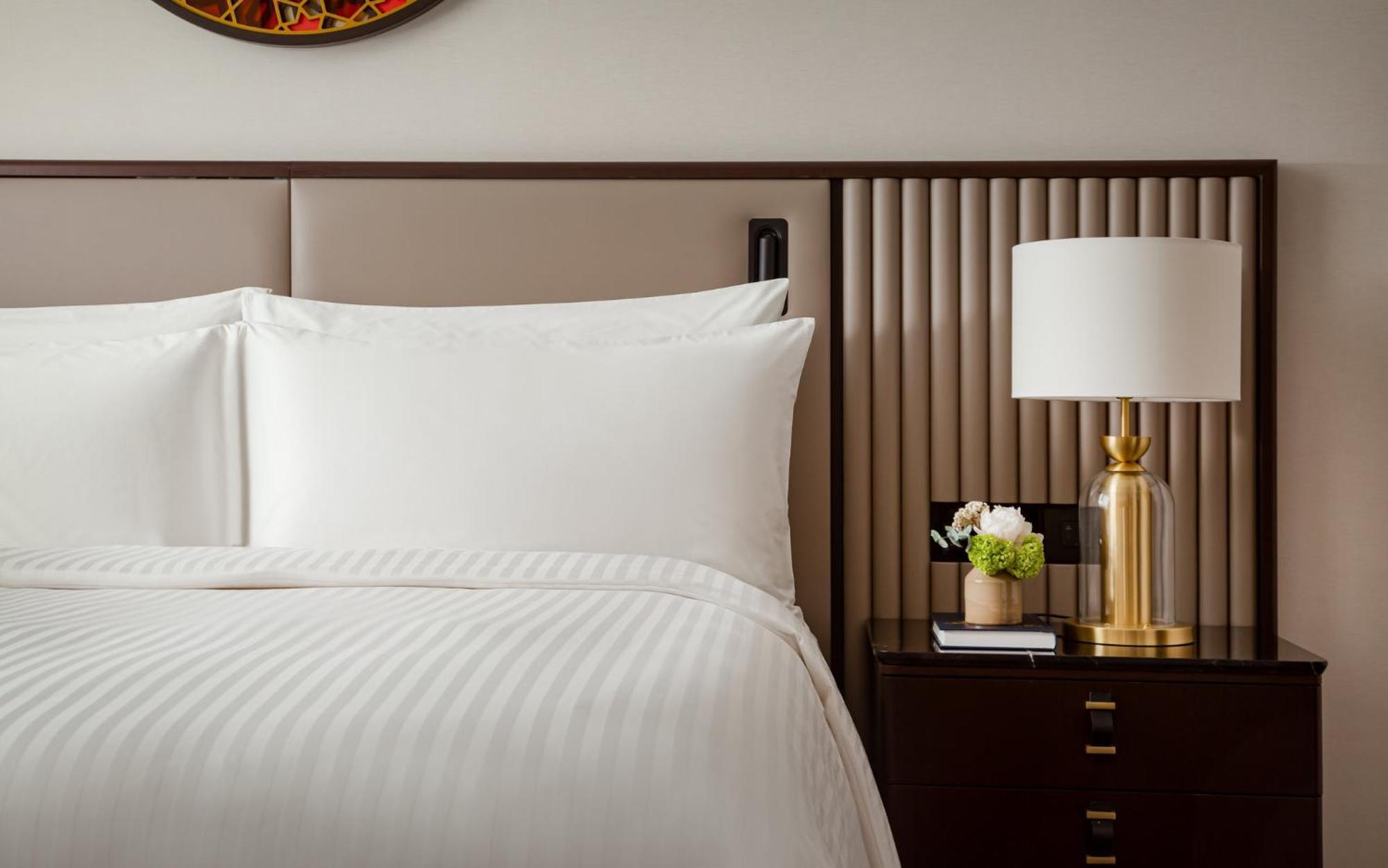 Intercontinental Tashkent By Ihg Hotel Bagian luar foto