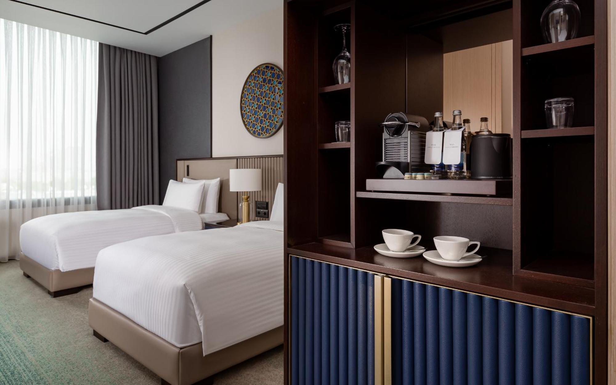 Intercontinental Tashkent By Ihg Hotel Bagian luar foto