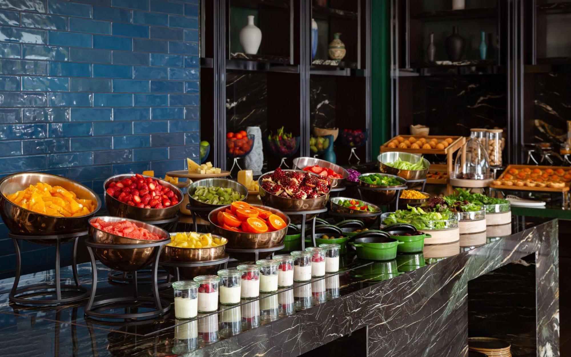 Intercontinental Tashkent By Ihg Hotel Bagian luar foto