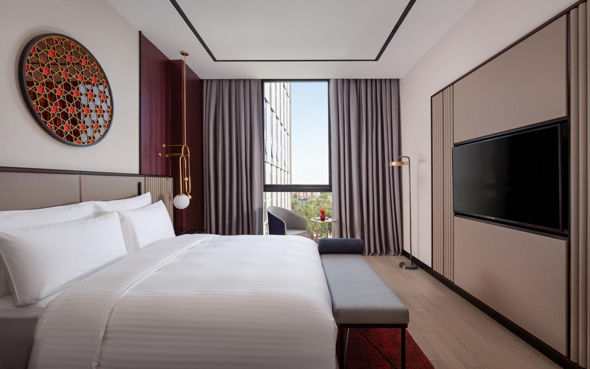 Intercontinental Tashkent By Ihg Hotel Bagian luar foto